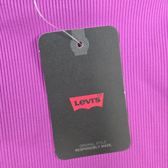 Levi’s Purple Ribbed High Rise Biker Shorts Stretchy Activewear Size Medium - Picture 4 of 9